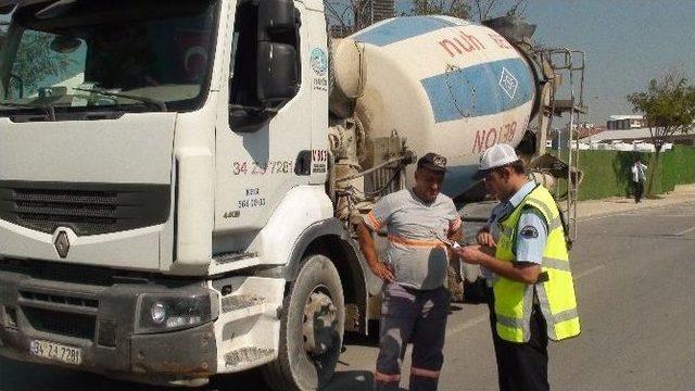 (özel Haber) Polis Beton Mikseri Ve Hafriyat Kamyonlarına Yönelik Uygulamalarını Arttırdı