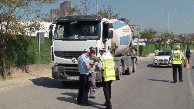 (özel Haber) Polis Beton Mikseri Ve Hafriyat Kamyonlarına Yönelik Uygulamalarını Arttırdı