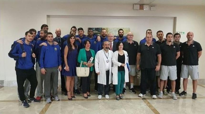 D&uuml;nya Kalp G&uuml;n&uuml;nde Doktorlar Ve Sporcular Bir Araya Geldi