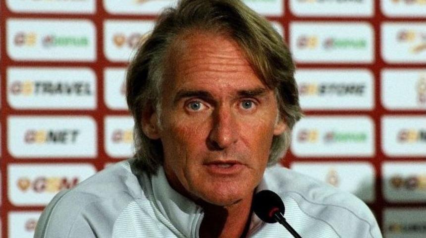 Riekerink: "9 Ma&ccedil;tır Kaybetmeyen Bir Galatasaray Var"