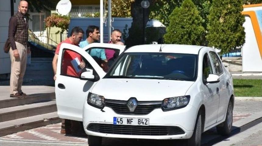 Akhisar&rsquo;da 14 Su&ccedil;tan Aranan Zanlı Yakalandı