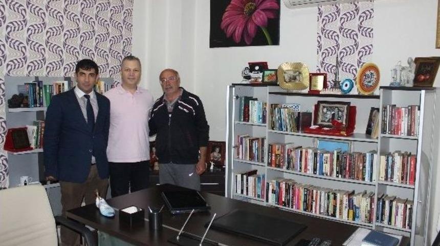 Tavşanlı Cezaevi İ&ccedil;in Kitap Toplama Kampanyası