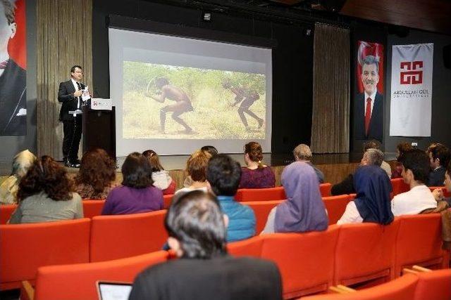 Agü’de “geleceği Bilim İle İnşaa Etmek” Konulu Konferans