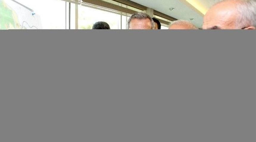 Bakan Elvan&rsquo;dan Osb&rsquo;ye Otoban M&uuml;jdesi