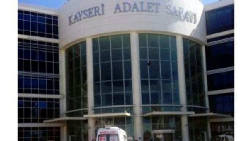 Cinsel İstismar Davasında Bayıltan Karar