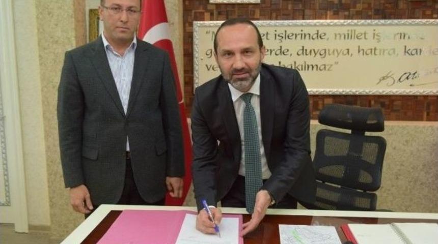 Orta &Ccedil;arşı&rsquo;da İmzalar Atıldı