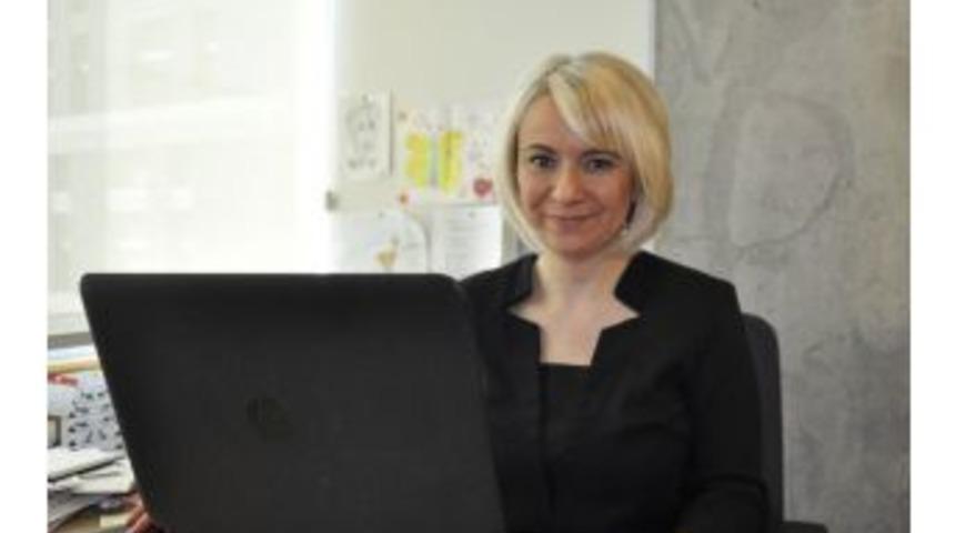 Do&ccedil;. Dr. Aylin İlden Ko&ccedil;kar: &lsquo;&rsquo;m&uuml;lteci &Ccedil;ocukların En B&uuml;y&uuml;k Sorunlarından Biri Dil&rsquo;&rsquo;