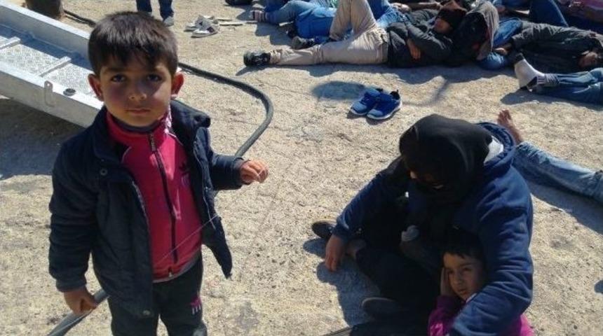 Balıkesir&rsquo;de 63 Ka&ccedil;ak G&ouml;&ccedil;men Yakalandı