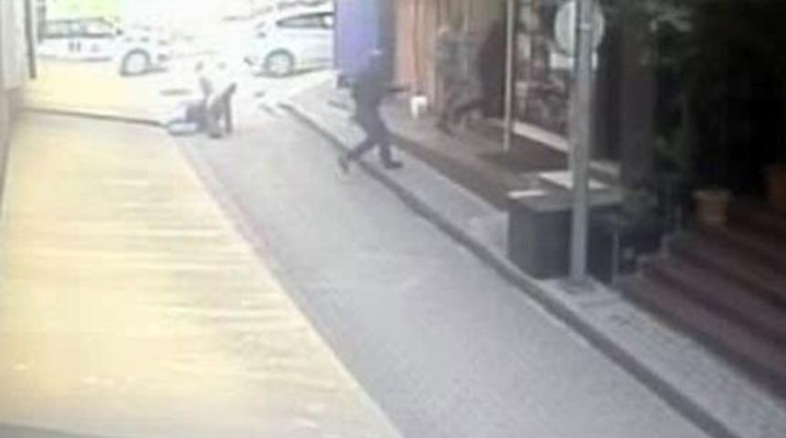 Sokak Ortasında Kanlı İnfaz G&uuml;venlik Kamerasında