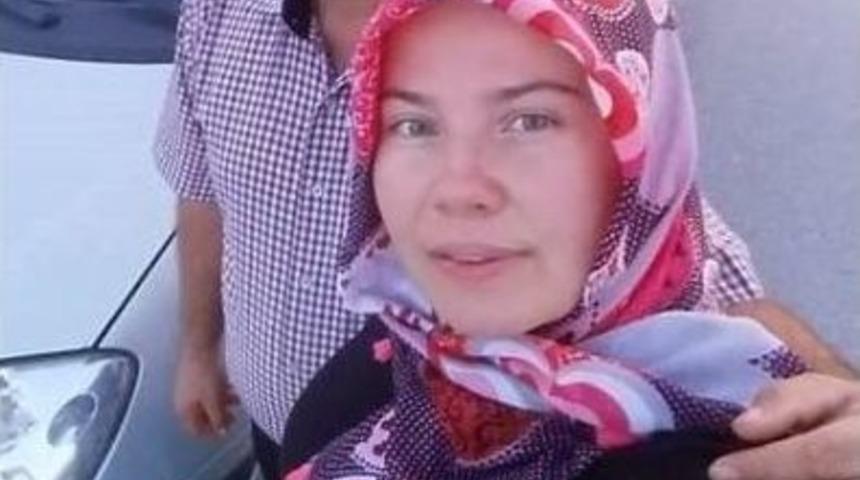 Boşanmak İstemeyen Koca &Ouml;nce Eşini Sonra Kendisini Vurdu