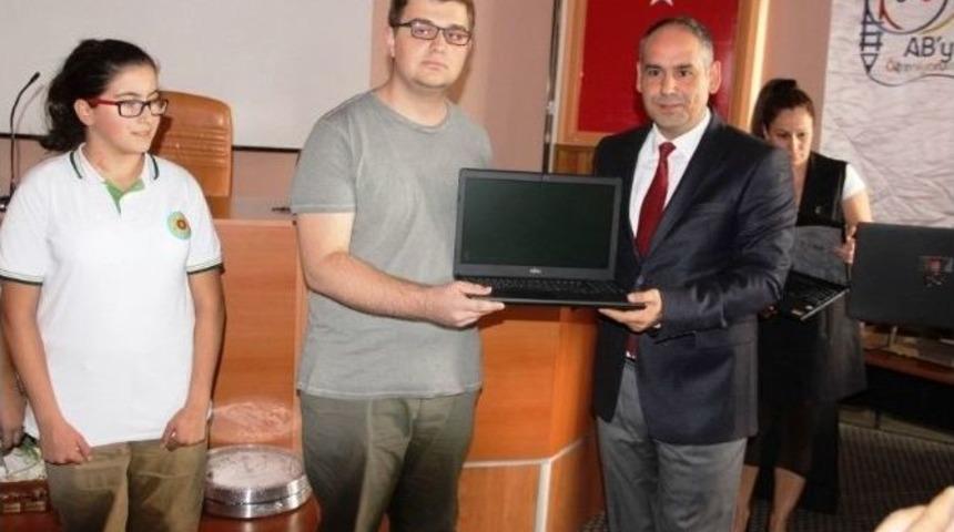 "bana Ab&rsquo;yi Anlat" Yarışmasının &Ouml;d&uuml;l T&ouml;reni Yapıldı