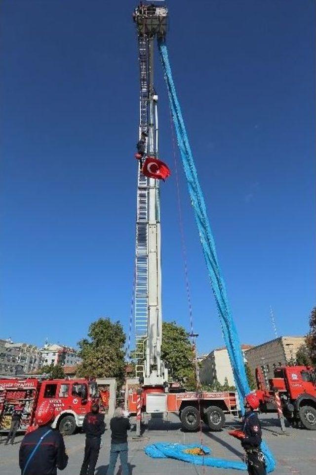 Büyükşehir İtfaiyesi’nden Heyecan Verici Kutlama