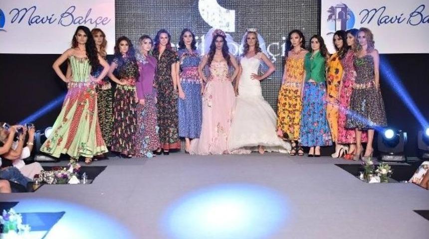 Cemil İpek&ccedil;i&rsquo;den İzmir&rsquo;de Muhteşem Defile