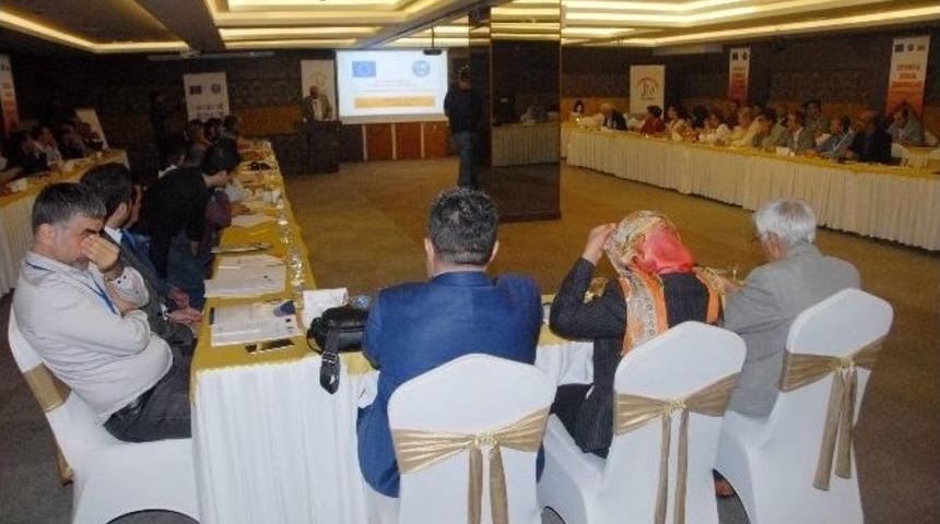 Diyarbakır&rsquo;da Eşitlik&ccedil;i Ve &Ccedil;oğulcu Demokrasi Ağı Genel Kurul Toplantısı Yapıldı