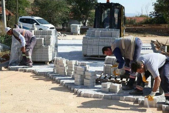 Odunpazarı Belediyesi Yol Yapım Ve Onarım Çalışmalarına Devam Ediyor