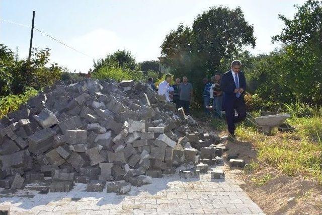 Dallıca Mahallesinde Yol Düzenleme Çalışmaları Devam Ediyor