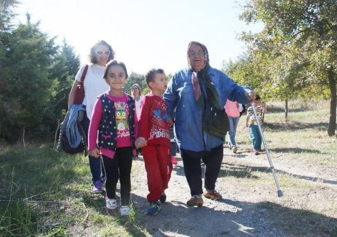 Dar&uuml;laceze Sakinleri &Ccedil;ocuklarla Buluştu