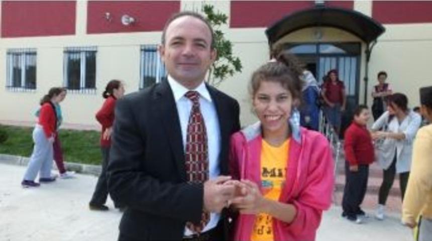 Engelli Gamze&rsquo;nin Mutlu G&uuml;n&uuml;