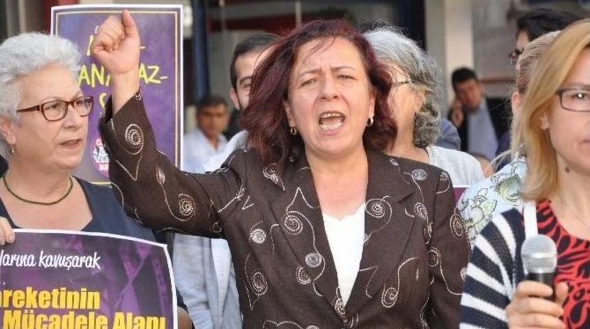 Kadınlar, Kadına Şiddete Dikkat &Ccedil;ekti