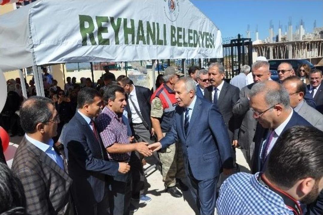 Reyhanlı&rsquo;da Ecyel Alhadis Ge&ccedil;ici Eğitim Merkezi T&ouml;renle A&ccedil;ıldı