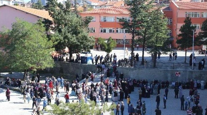 45 Kişilik Hizmetli Kadrosuna 841 Kişi Başvurdu