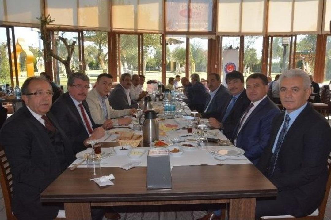 T&uuml;rk Sağlık-sen Temsilcileri Akhisar&rsquo;da Buluştu