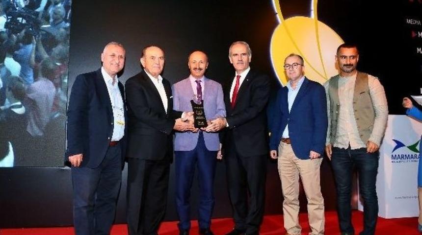 Sultangazi Belediyesi&rsquo;ne İmar Şehircilik Ve Estetik &Ouml;d&uuml;l&uuml;