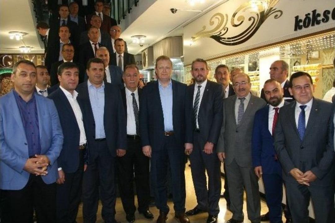 Trabzon&rsquo;da Halka A&ccedil;ık Yapılan Altın Defilesi B&uuml;y&uuml;k İlgi G&ouml;rd&uuml;