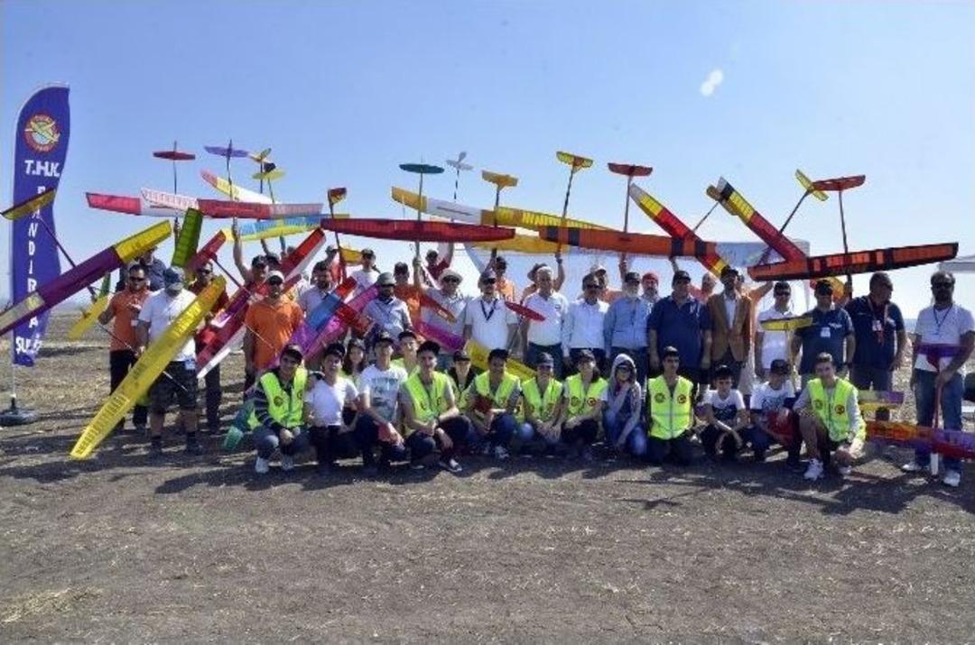 Plan&ouml;r Şampiyonası Bandırma&rsquo;da Başladı