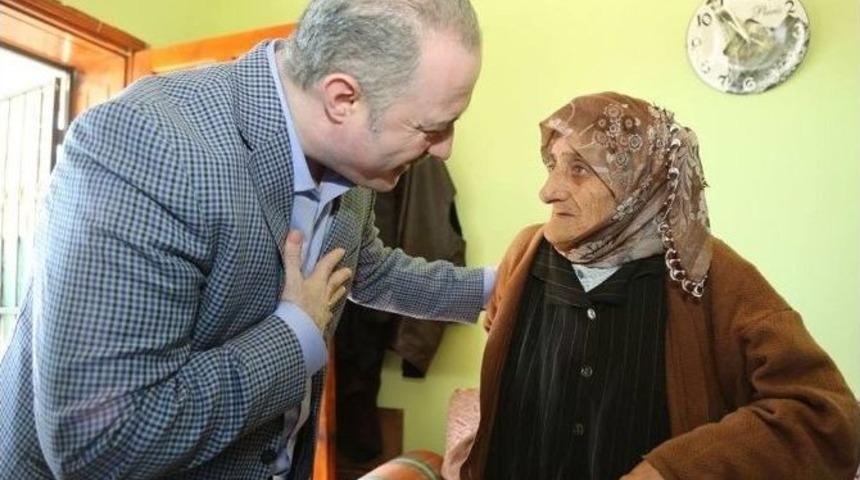 Başkan &Ouml;zg&ouml;k&ccedil;e&rsquo;den &lsquo;yaşlılar G&uuml;n&uuml;&rsquo; Mesajı