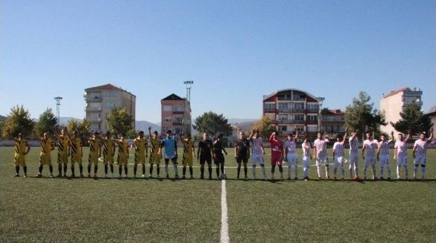 Bilecikspor İlk Ma&ccedil;ında Kazanmasını Bildi