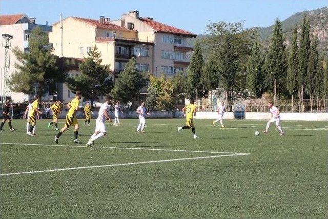 Bilecikspor İlk Maçında Kazanmasını Bildi