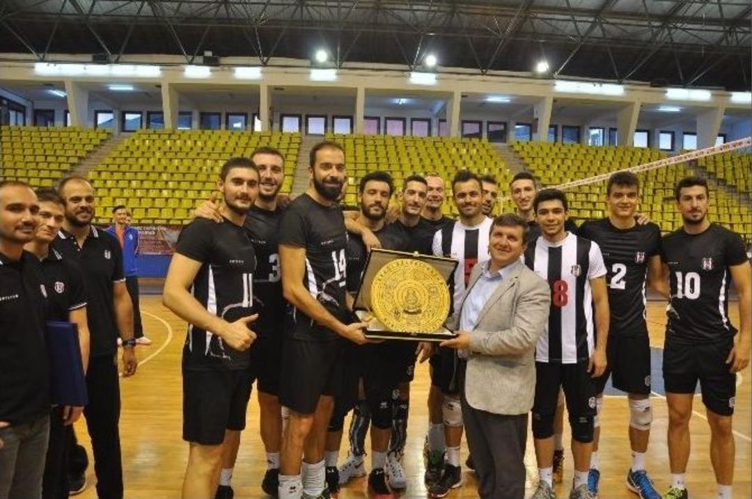 Mobilya Kupasının Şampiyonu Fenerbah&ccedil;e