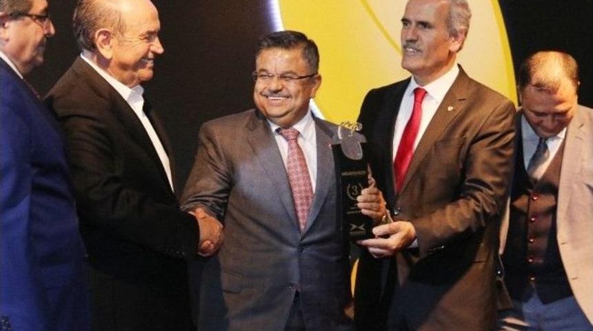 Osmanlı Tarihine Işık Tutan Proje Altın Karınca İle &Ouml;d&uuml;llendirildi