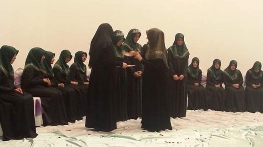 Narman Yatılı Kız Kuran Kursu Hafızları Belgelerini Aldı