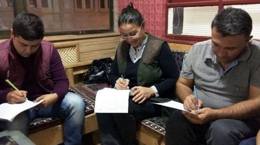 Ehem Profesyonel Avcı Yetiştiriyor