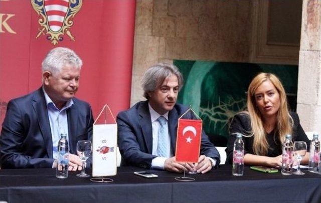 İstanbul’dan Dubrovnik’e Turizm Köprüsü Kuruluyor