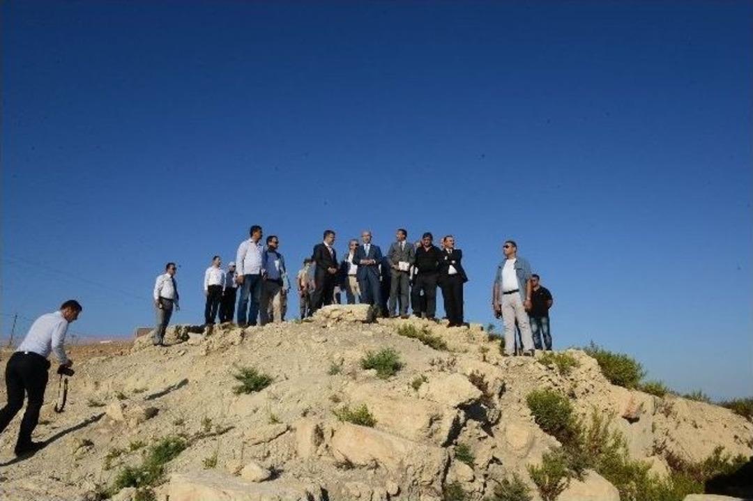 Vali Demirtaş, Karataş&rsquo;ta