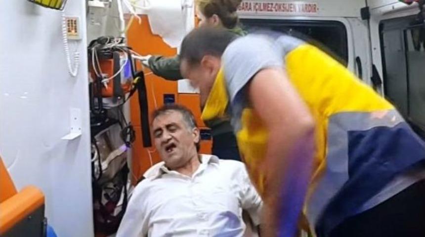 Hesabı Y&uuml;ksek Bulunca Garsonu Bı&ccedil;akladı