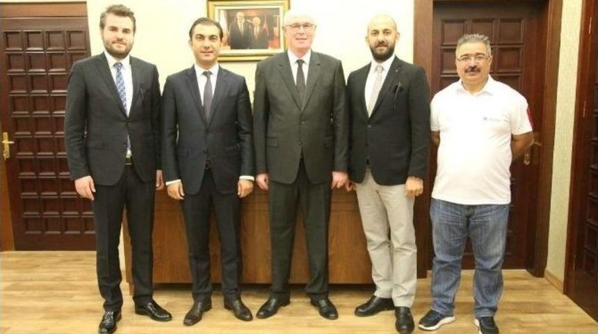 Selka Hentbol Başkan Kurt&rsquo;u Ziyaret Etti