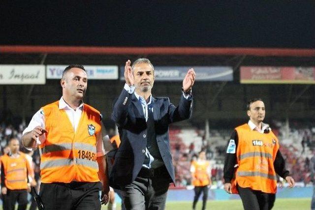 İsmail Kartal İle Taraftar Arasındaki Buzlar Eridi