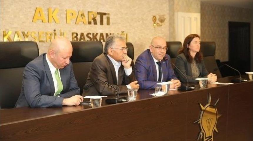 Ak Parti İl Başkanı H&uuml;seyin Cahit &Ouml;zden: