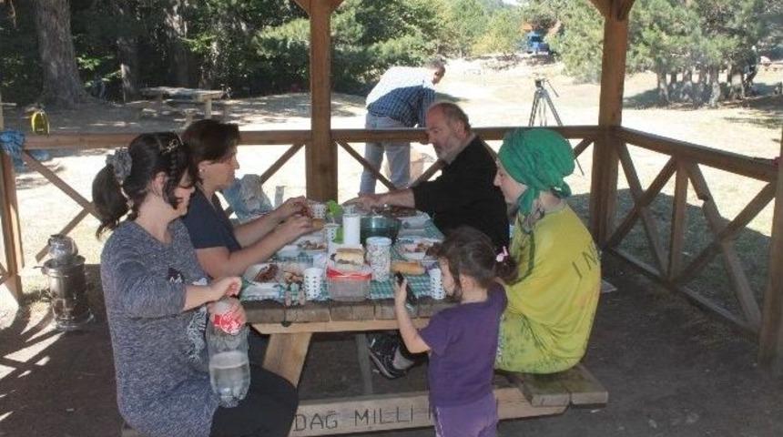 Bursalılar G&uuml;neşin Tadını &Ccedil;ıkardı