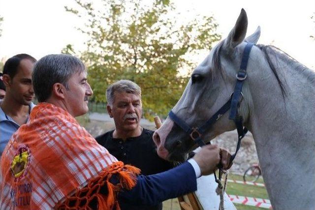 Başkan Şirin, Şenlik Öncesi Yörüklerle Buluştu