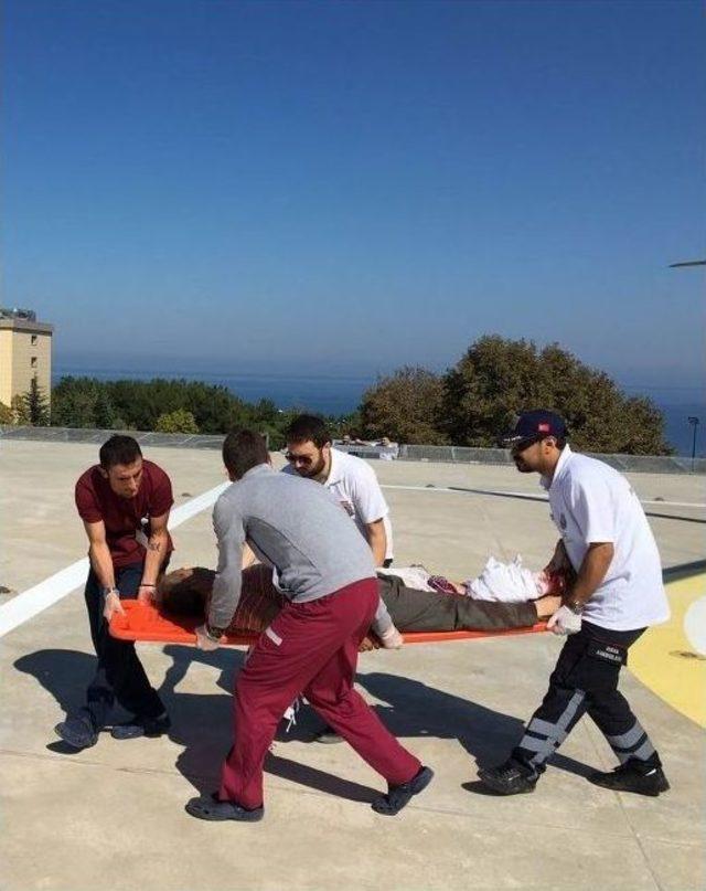 Hızarla Ayağını Kesti, Ambulans Helikopterle Hastaneye Kaldırıldı