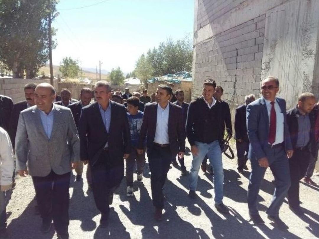 Muhtardan &Ouml;rnek Davranış