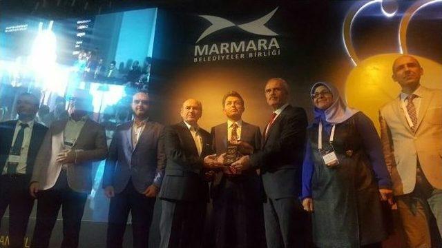 B&uuml;y&uuml;kşehir Hizmetleri &Ouml;d&uuml;llendirildi 1