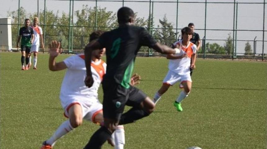 Kilis Belediyespor Kendi Sahasında Farka Koştu - Kilis Belediyespor:- 9 K&ouml;rfez İskenderunspor: 0