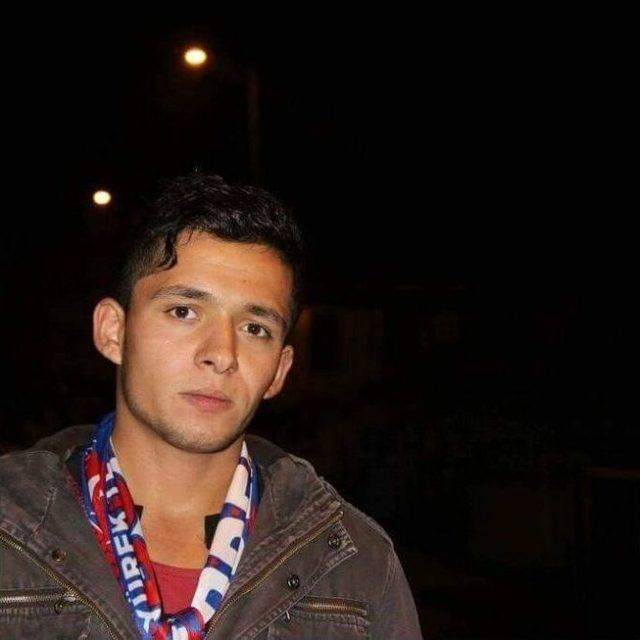 Kastamonu&rsquo;da Trakt&ouml;r Devrildi: 4 &Ouml;l&uuml;, 2 Yaralı 3