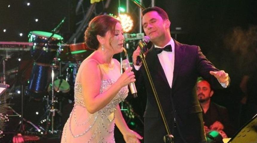 Zeki M&uuml;ren &Ouml;l&uuml;m&uuml;n&uuml;n 20. Yıld&ouml;n&uuml;m&uuml;nde Şarkılarıyla Anıldı